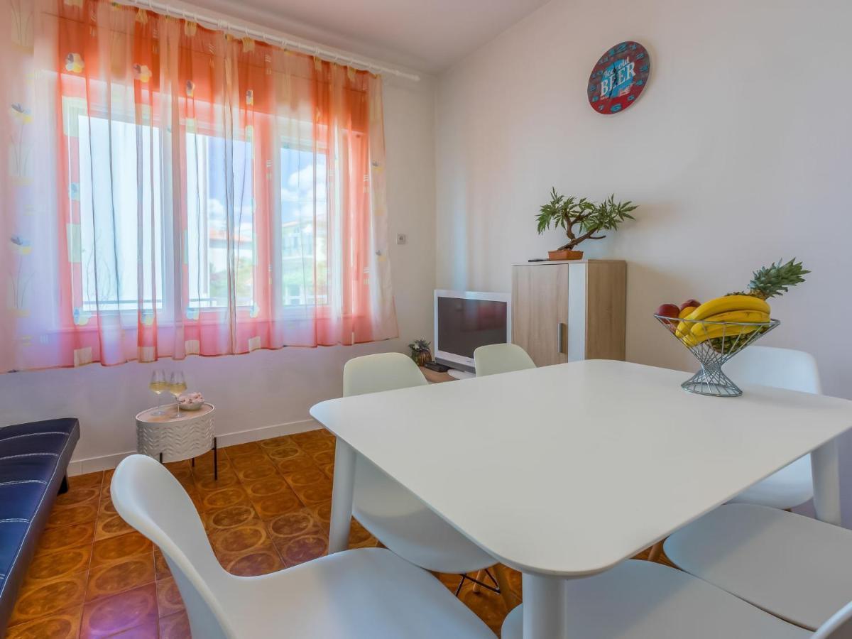Apartment Tea By Interhome Novi Vinodolski Exteriér fotografie