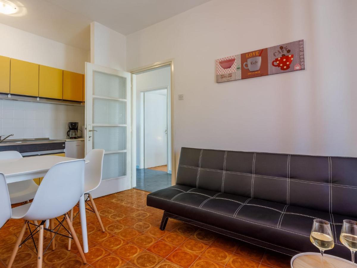 Apartment Tea By Interhome Novi Vinodolski Exteriér fotografie